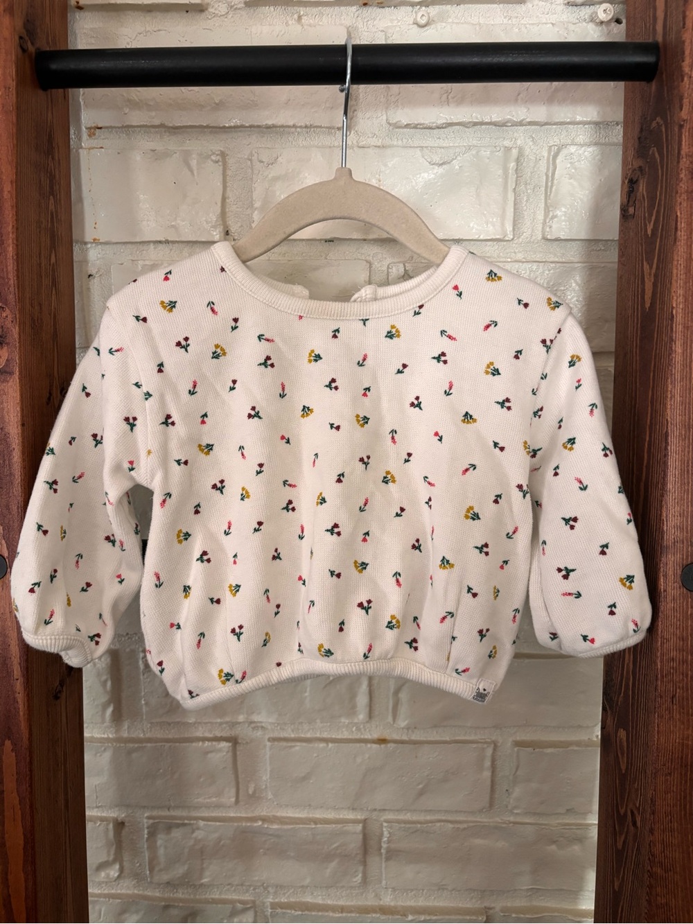 ✨3/$25✨ Rise Little Earthling Sweater